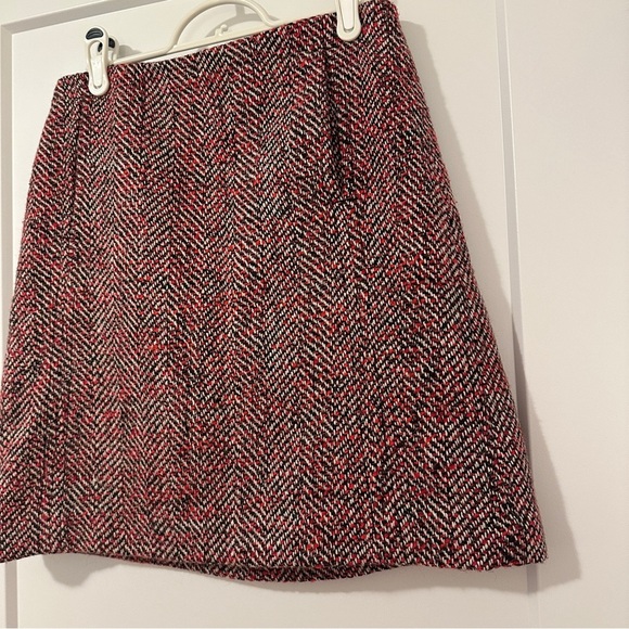 Loft Ann Taylor Black Red White Herringbone Wool Blend Skirt Size 2 Women’s - Picture 1 of 11